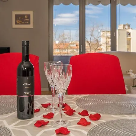 App Sea View In Old Town With Balcony Split