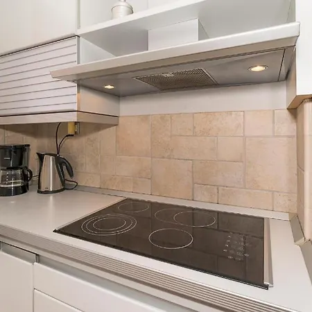 Appartement App Sea View In Old Town With Balcony *