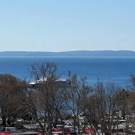 Apartment App Sea View In Old Town With Balcony Split