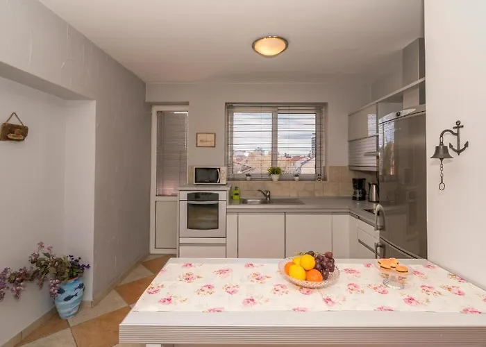 Apartament App Sea View In Old Town With Balcony *