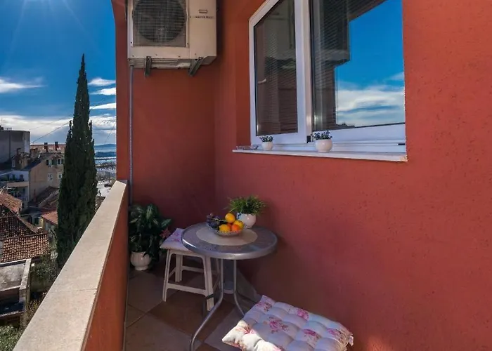 Apartament App Sea View In Old Town With Balcony Split