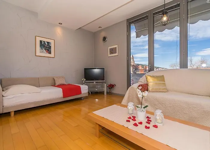 App Sea View In Old Town With Balcony Apartament