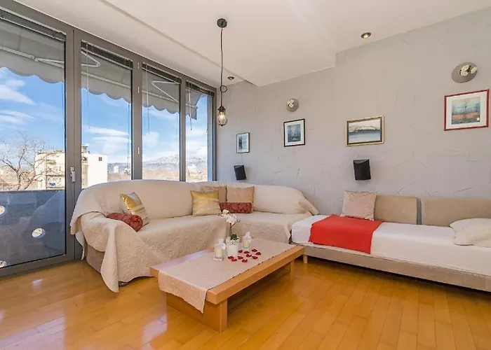 App Sea View In Old Town With Balcony Apartament Split