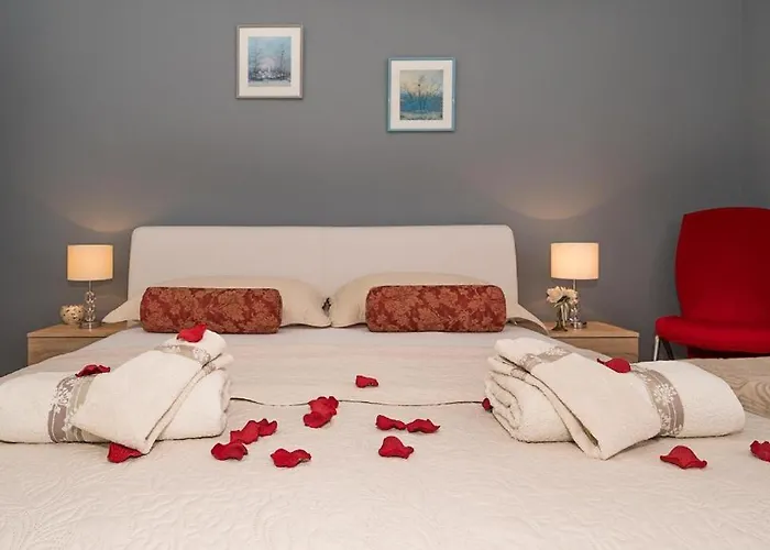 App Sea View In Old Town With Balcony *