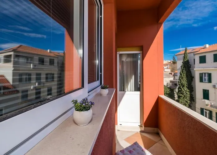 App Sea View In Old Town With Balcony Split