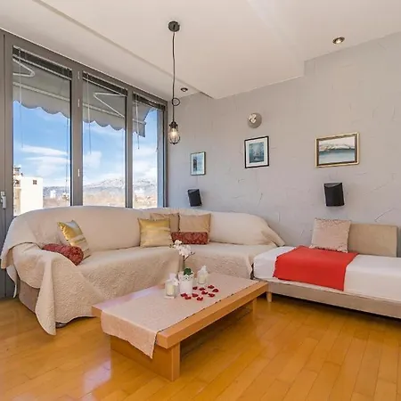 App Sea View In Old Town With Balcony Апартаменты Сплит