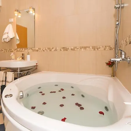 Апартаменты App Sea View In Old Town With Balcony Сплит